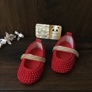 Pearl baby shoes